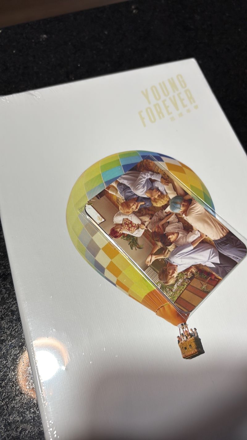 BTS - YOUNG FOREVER: K-Pop com fretes e taxas inclusos