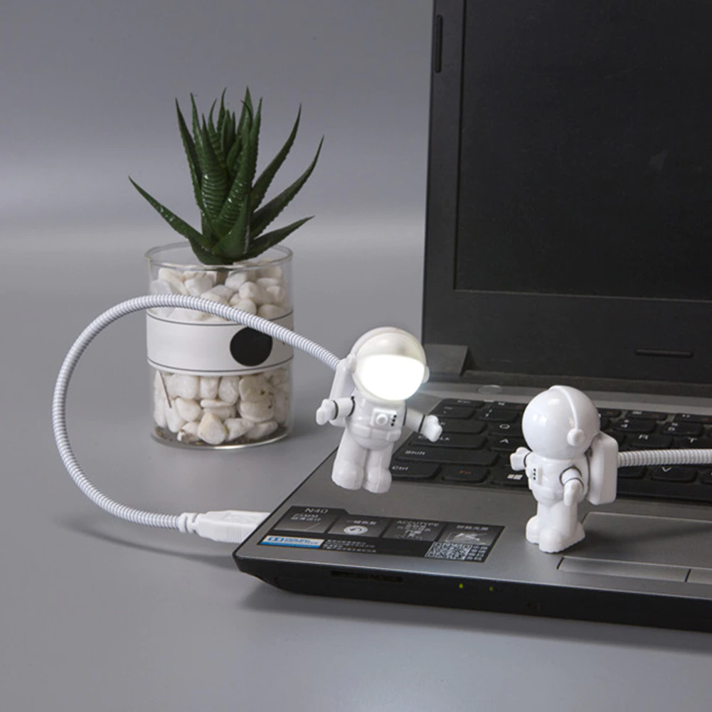 Luminária LED Astronauta USB | Megalibia Shop