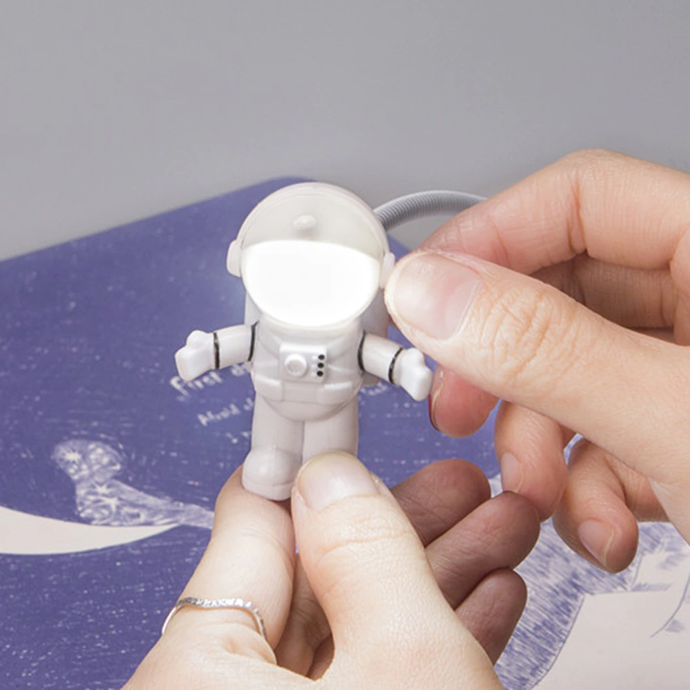 Luminária LED Astronauta USB | Megalibia Shop