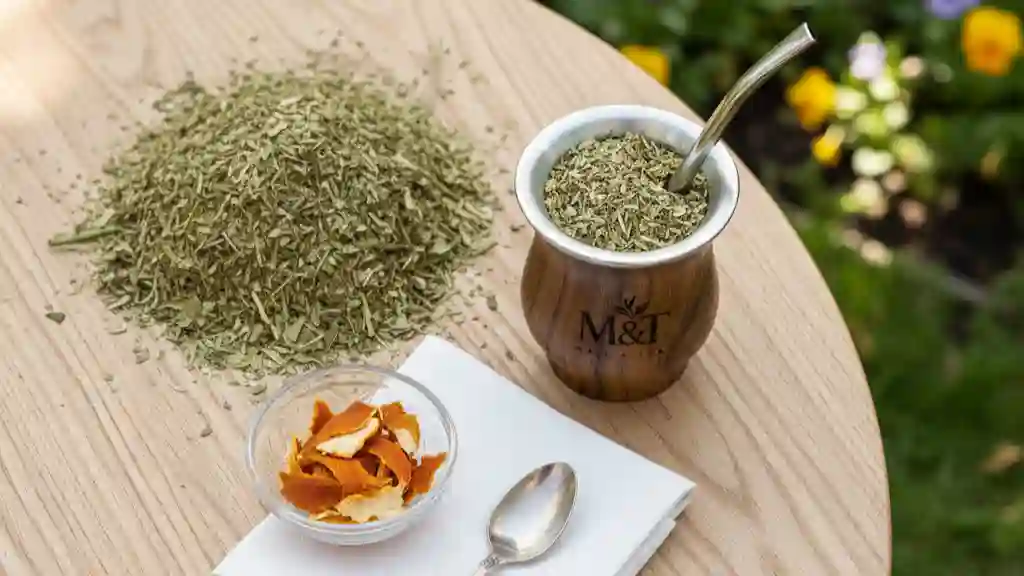 Yerba mate e infusiones naturales junto a mate M&T – Blends seleccionados de Mate & Tea
