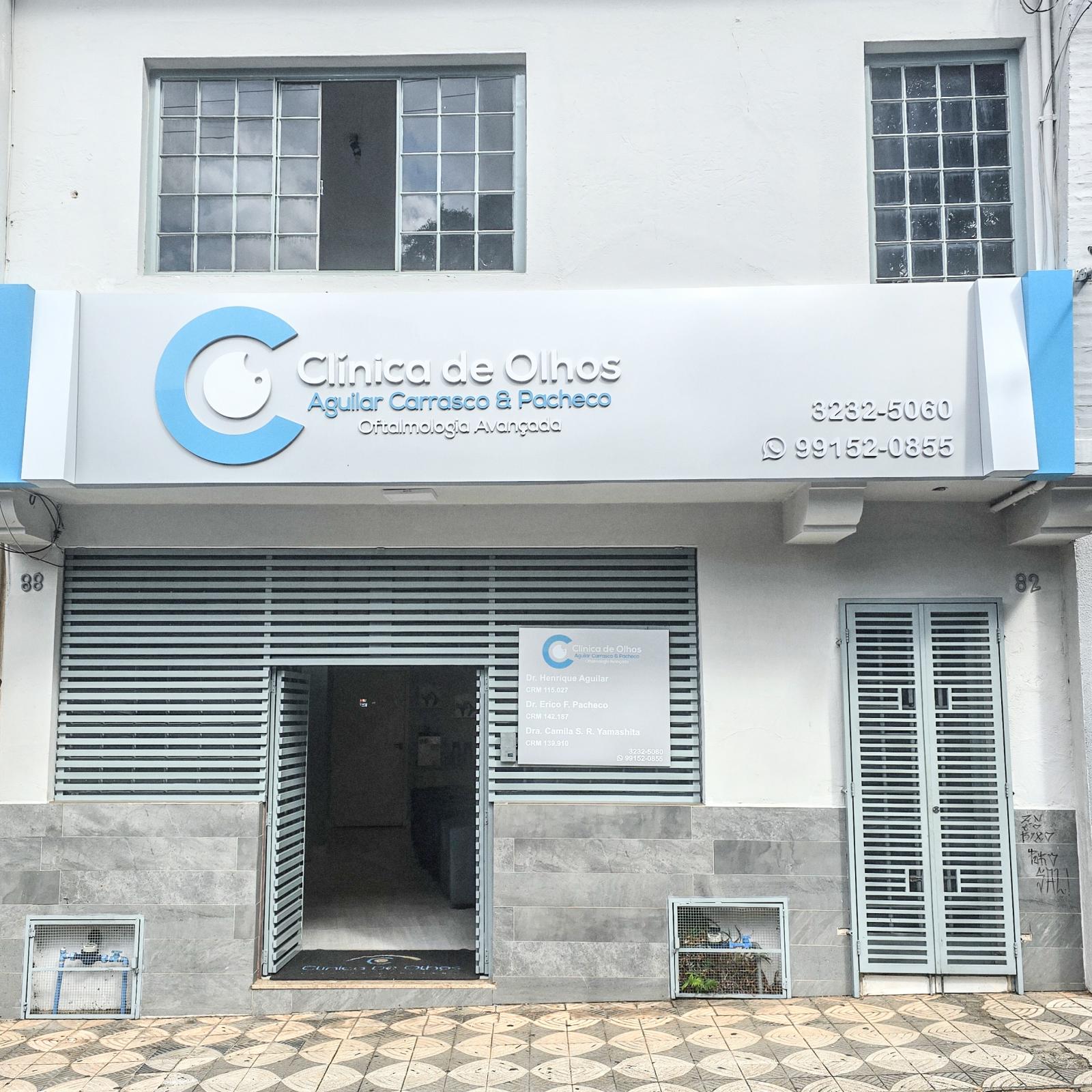 Fachada Clínica